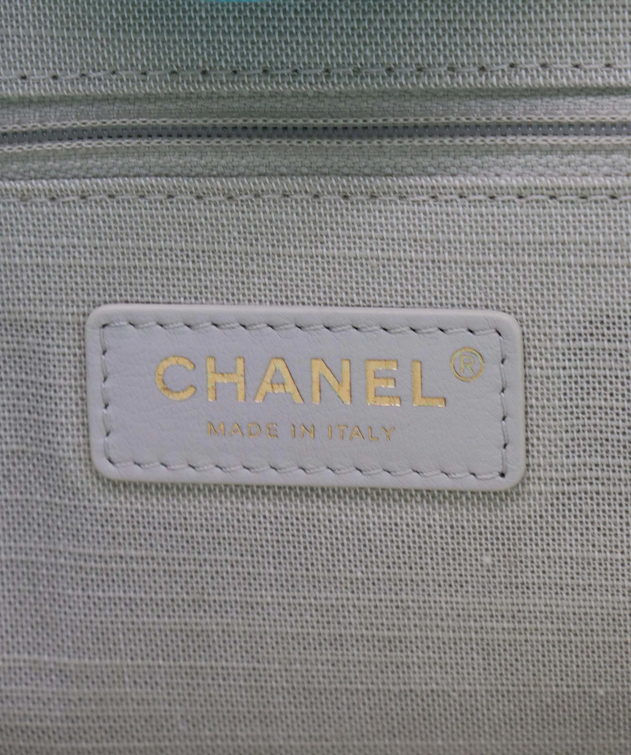 CHANEL Deauville canvas green tote bag  DXBS0595