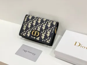 DR491 Small 30 Montaigne Wallet / 5.3x3.7x1.4inch