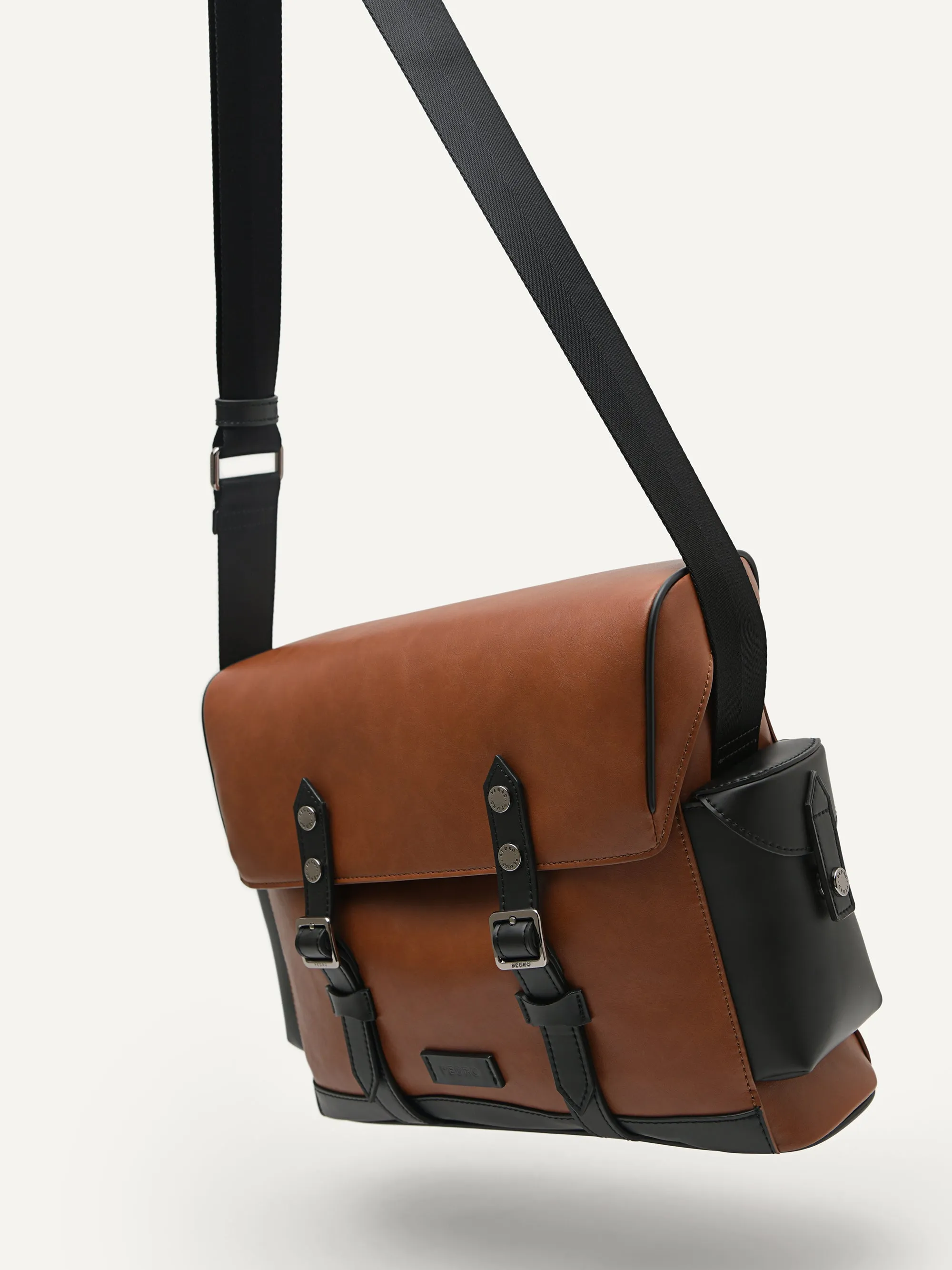 Jones Messenger Bag