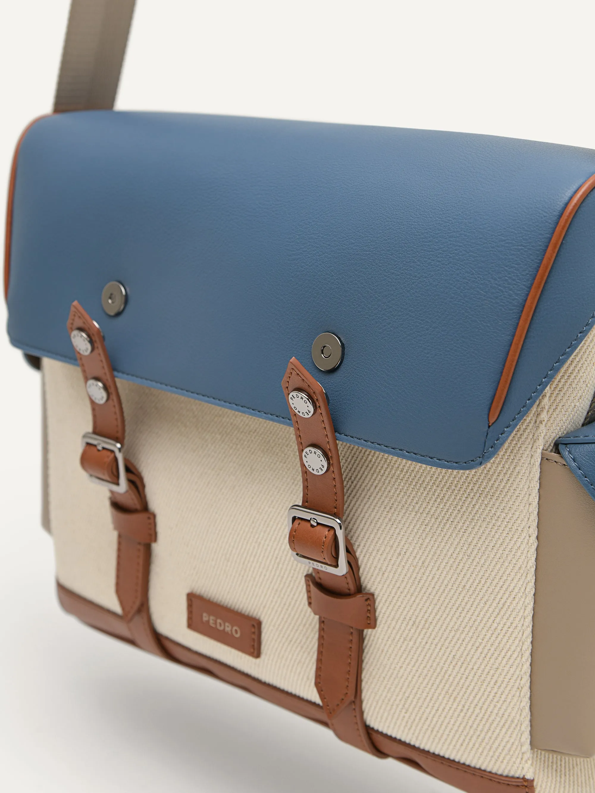 Jones Messenger Bag
