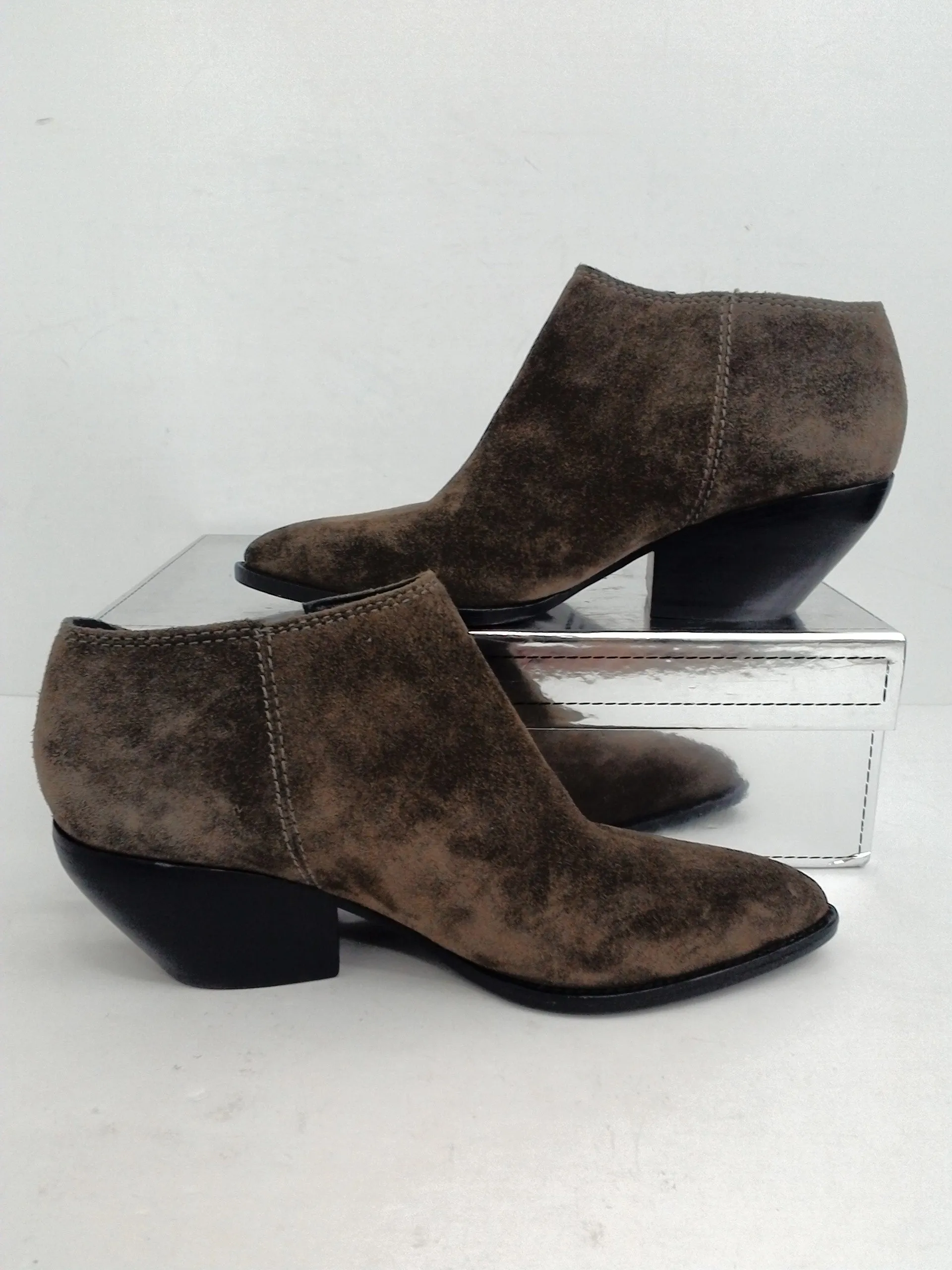 Sigerson Morrison Women's Hannah Olive Sensory Leather Booties Size 37