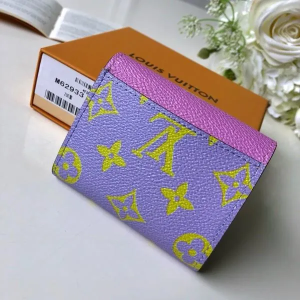 Zoe Wallet M62933 Purple